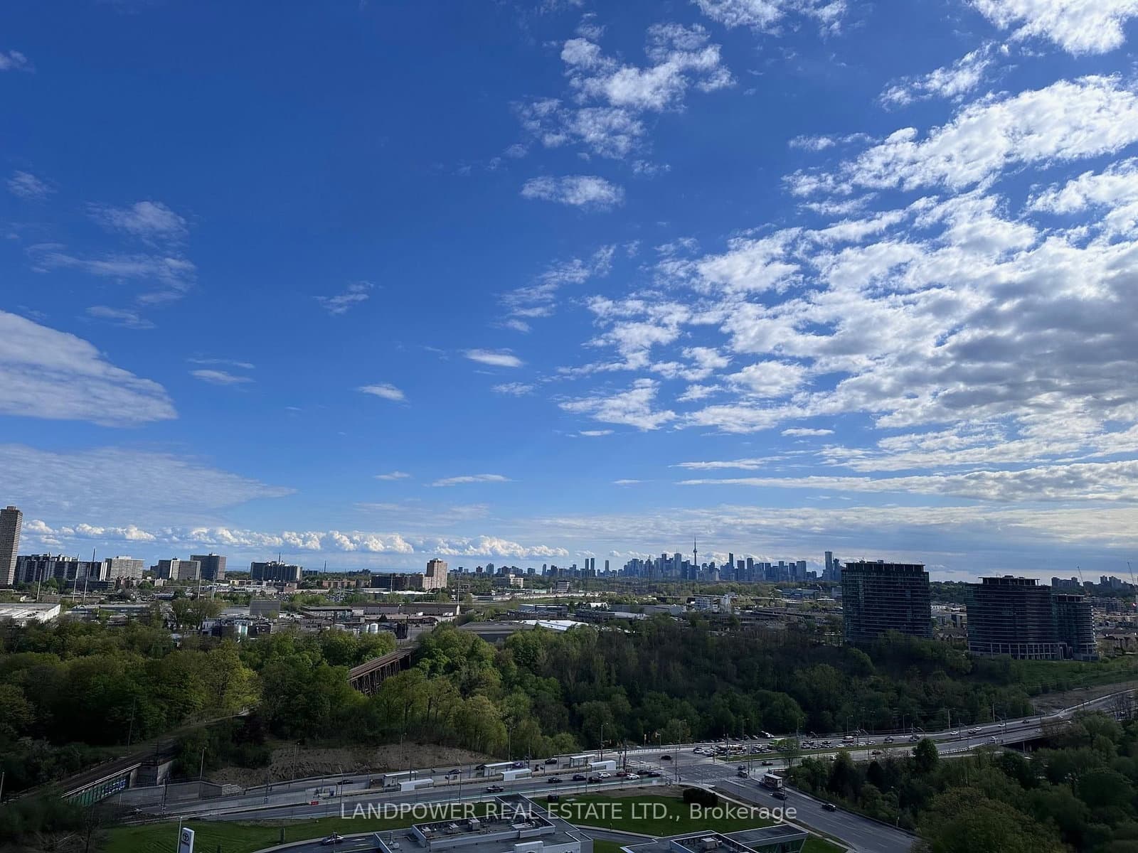 20 Inn On The Park Drive, Unit 1733