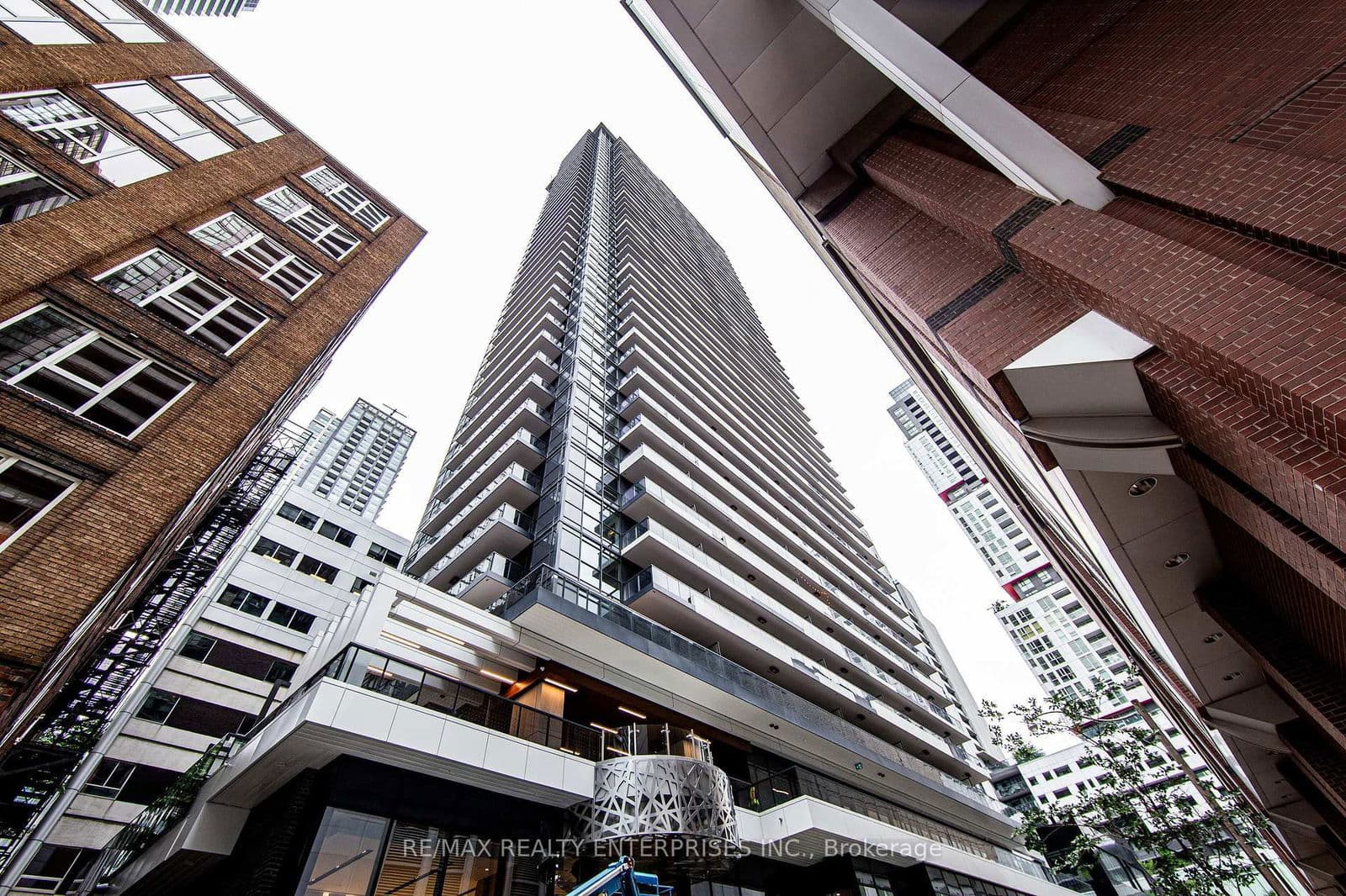 38 Widmer Street, Unit 1901