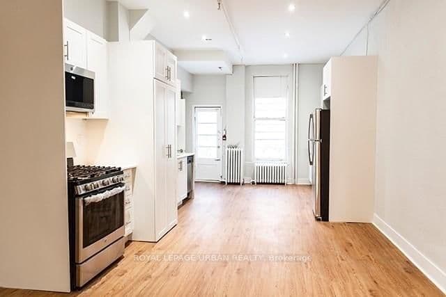 437 Spadina Avenue, Unit 2