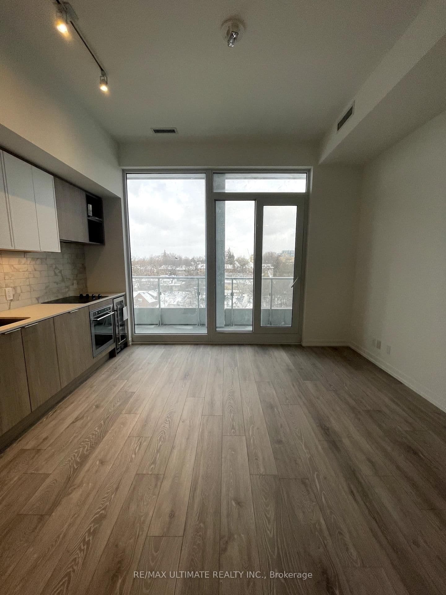 2020 Bathurst Street, Unit 925