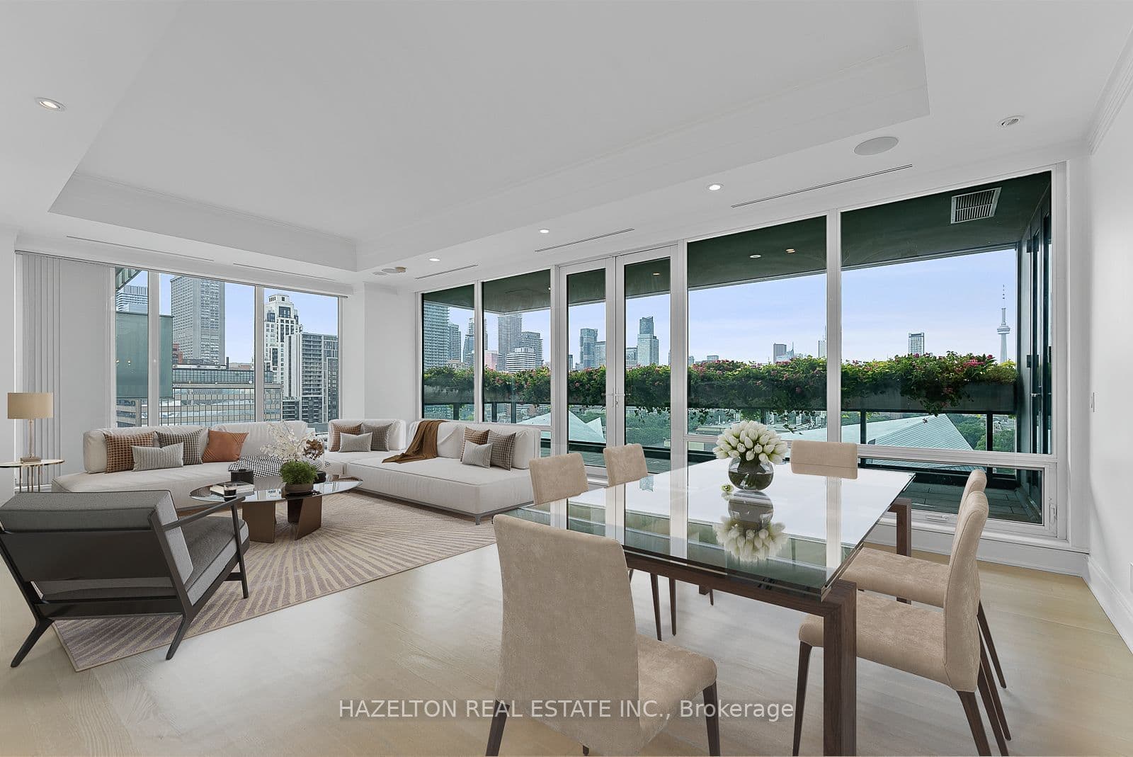 206 Bloor Street W, Unit 1402