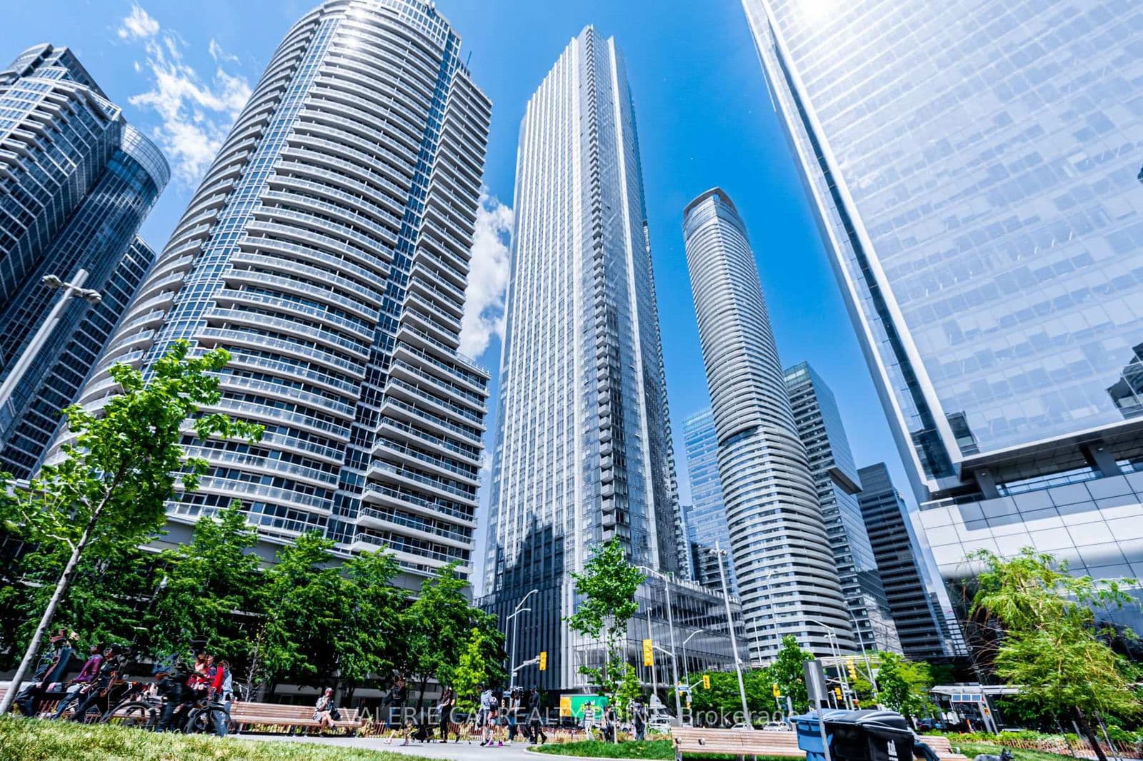 10 York Street, Unit 2705