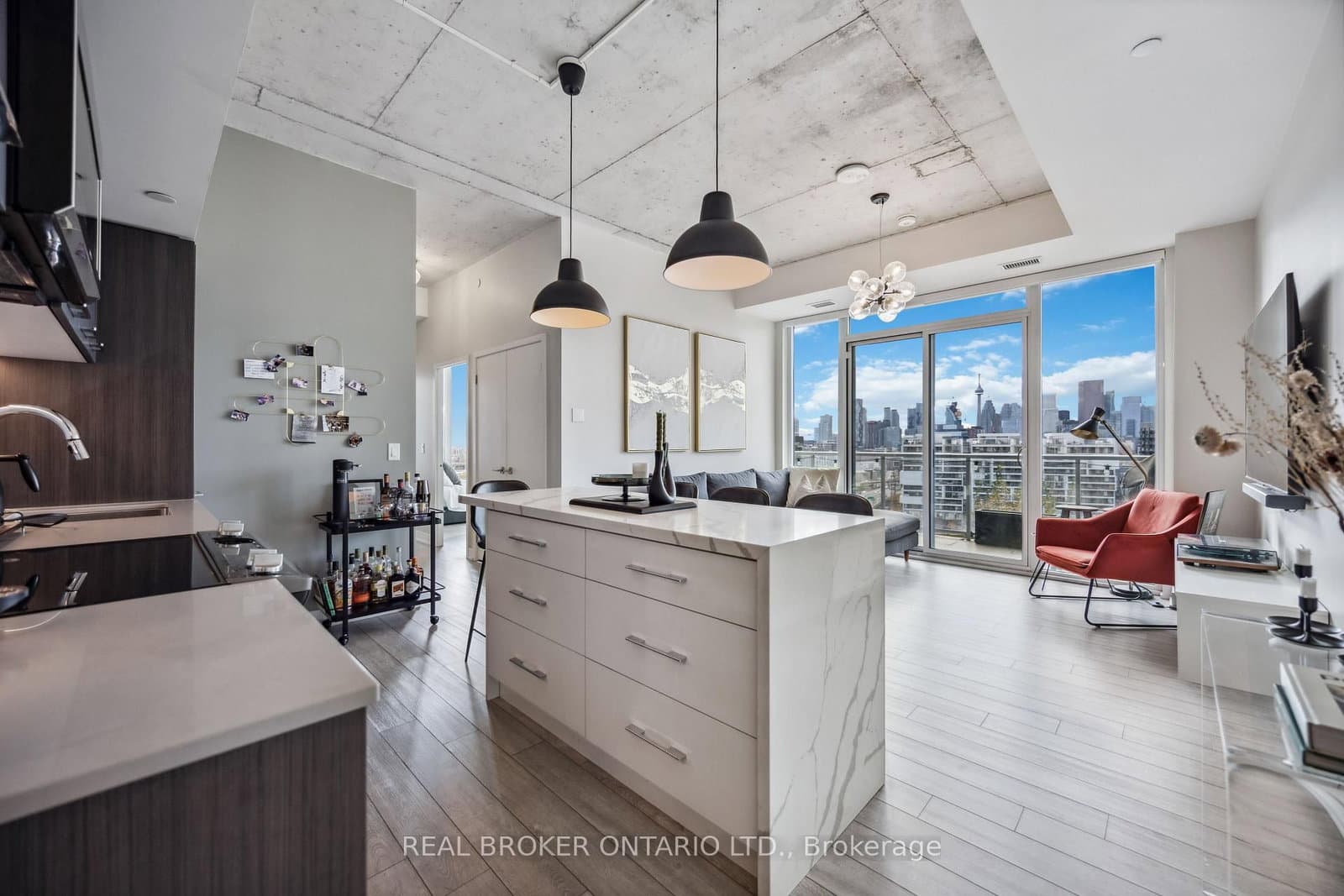 30 Baseball Place, Unit 1406