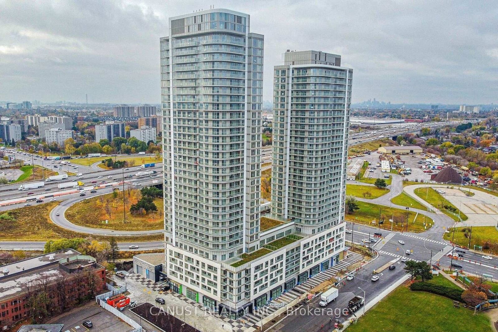 2033 Kennedy Road, Unit 2806