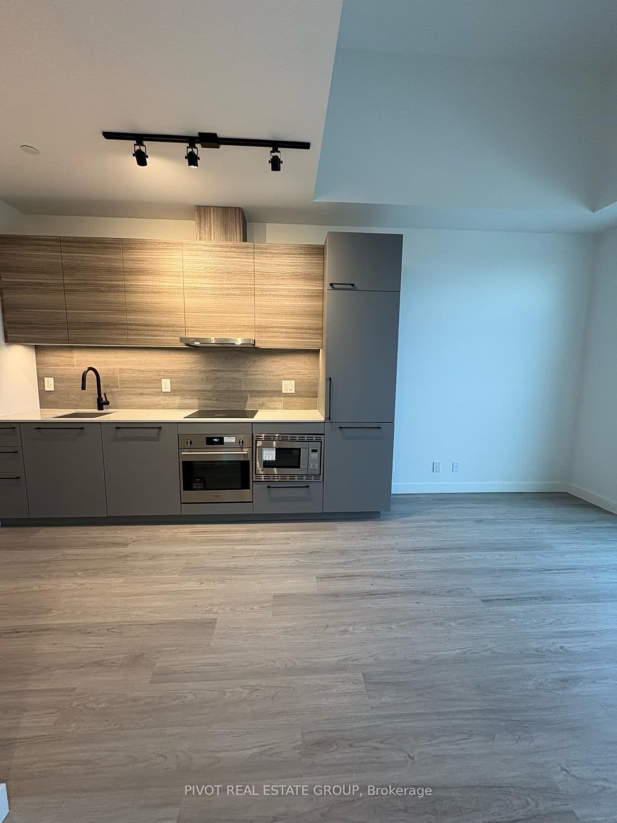 1050 Eastern Avenue, Unit 202