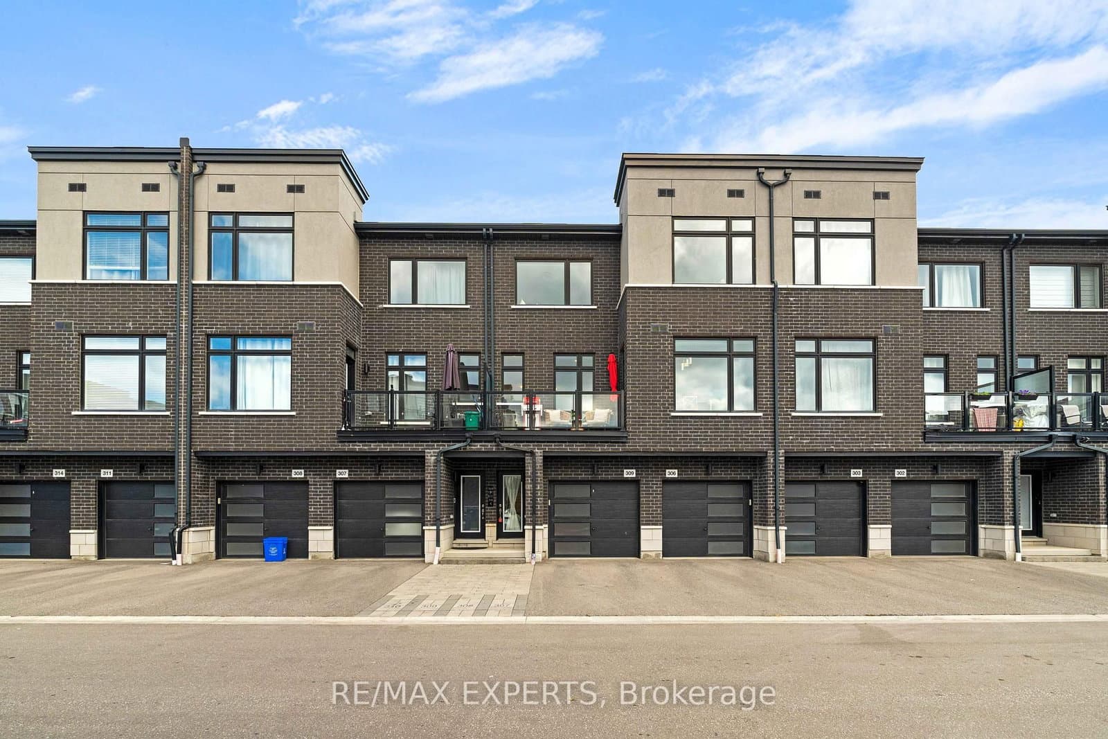 2550 Castlegate Crossing W, Unit 309