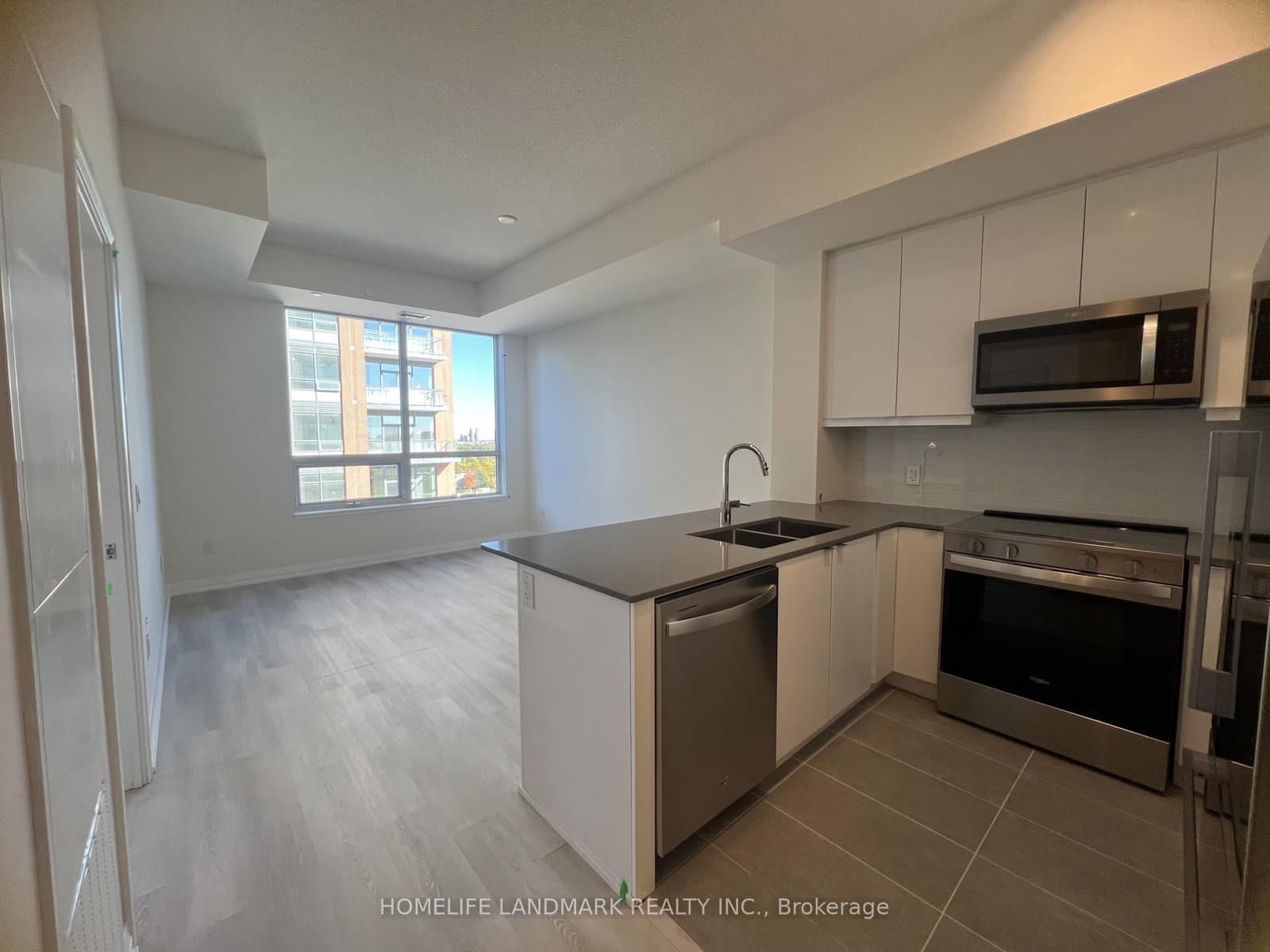 3260 Sheppard Avenue E, Unit 1006