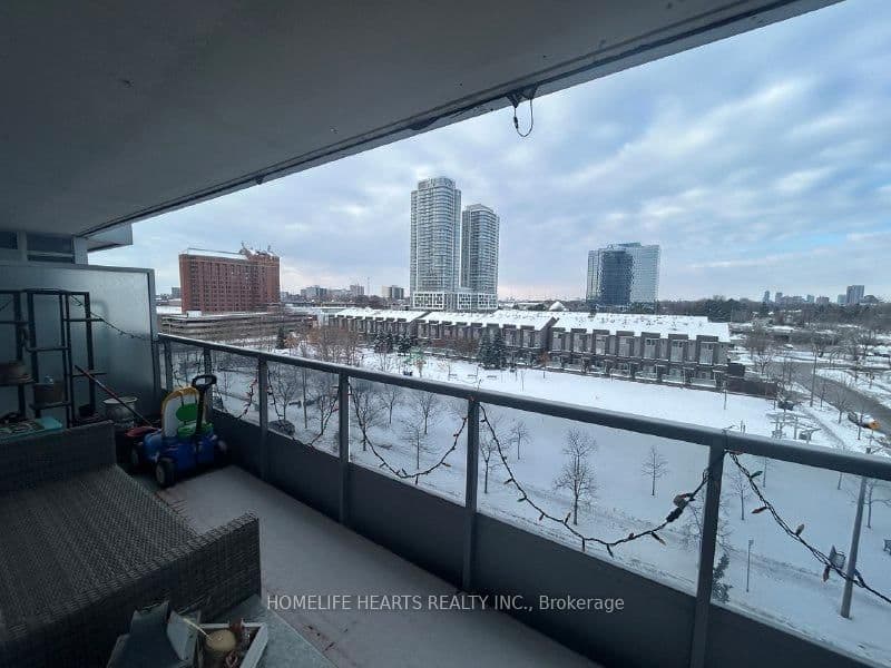 #618 - 181 Village Green Square