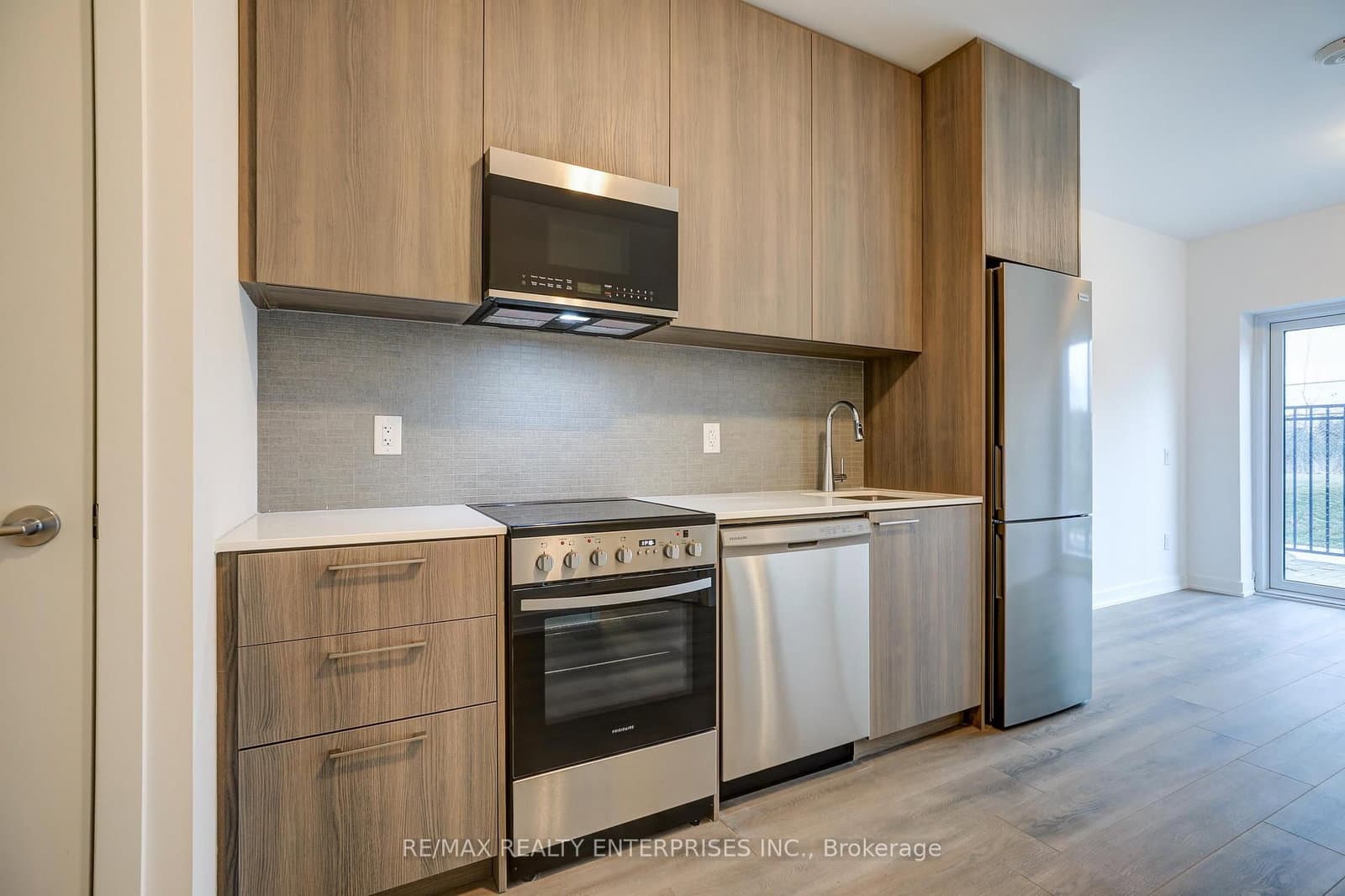 7439 Kingston Road, Unit 109