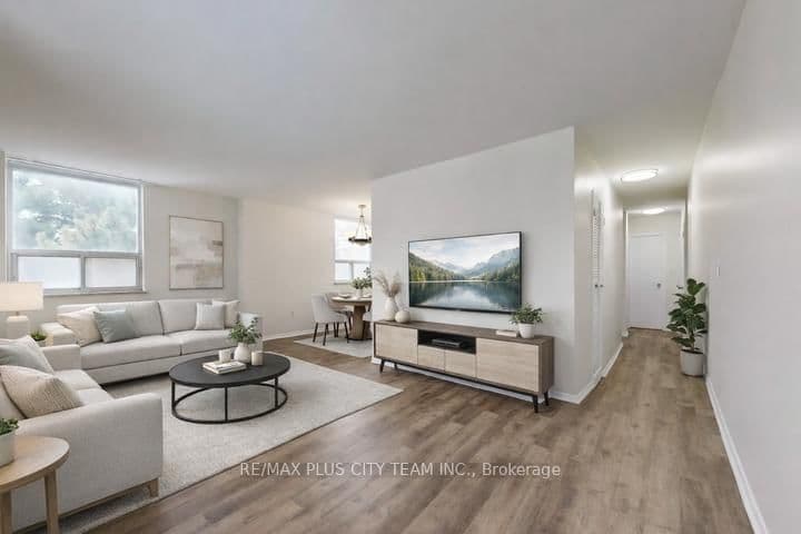 #311 - 3311 Kingston Road