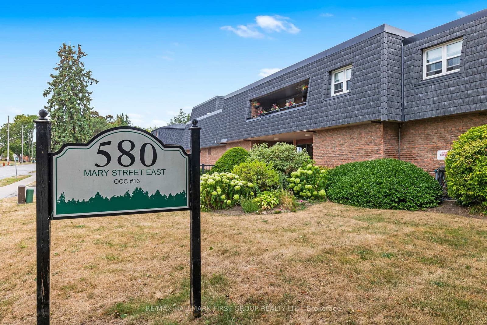 #102 - 580 Mary Street E