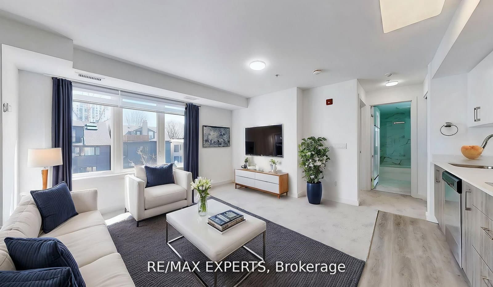 #303 - 45 Connaught Avenue