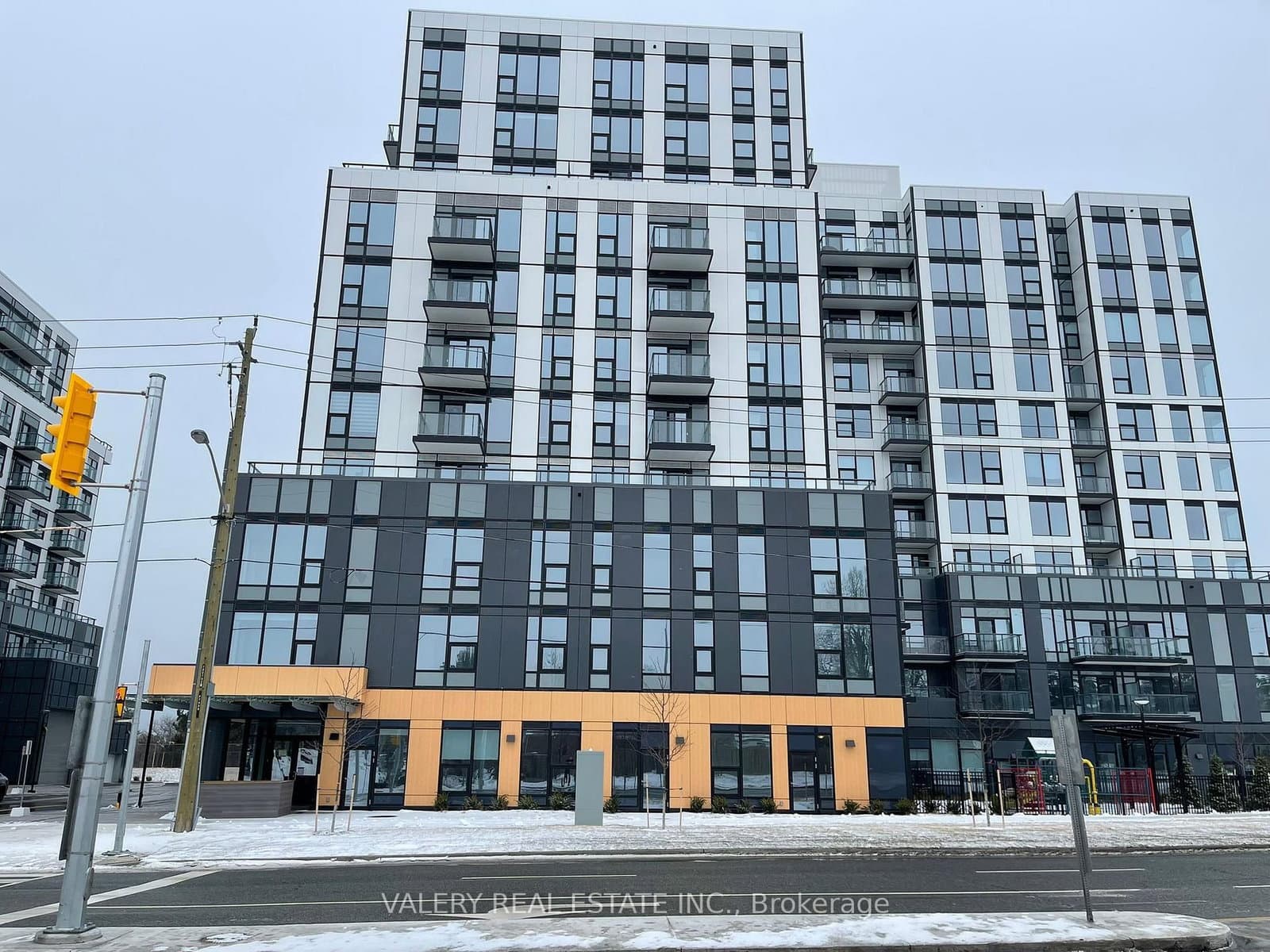 7437 Kingston Road, Unit 323