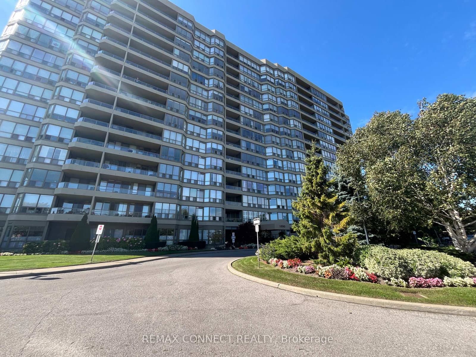 #1516 - 1890 Valley Farm Road