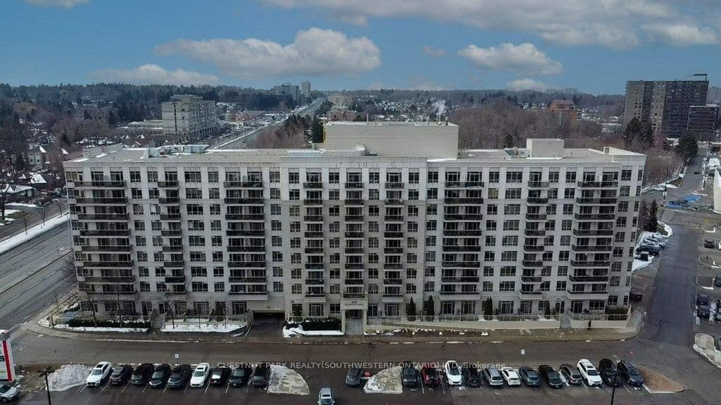 #802 - 3650 Kingston Road