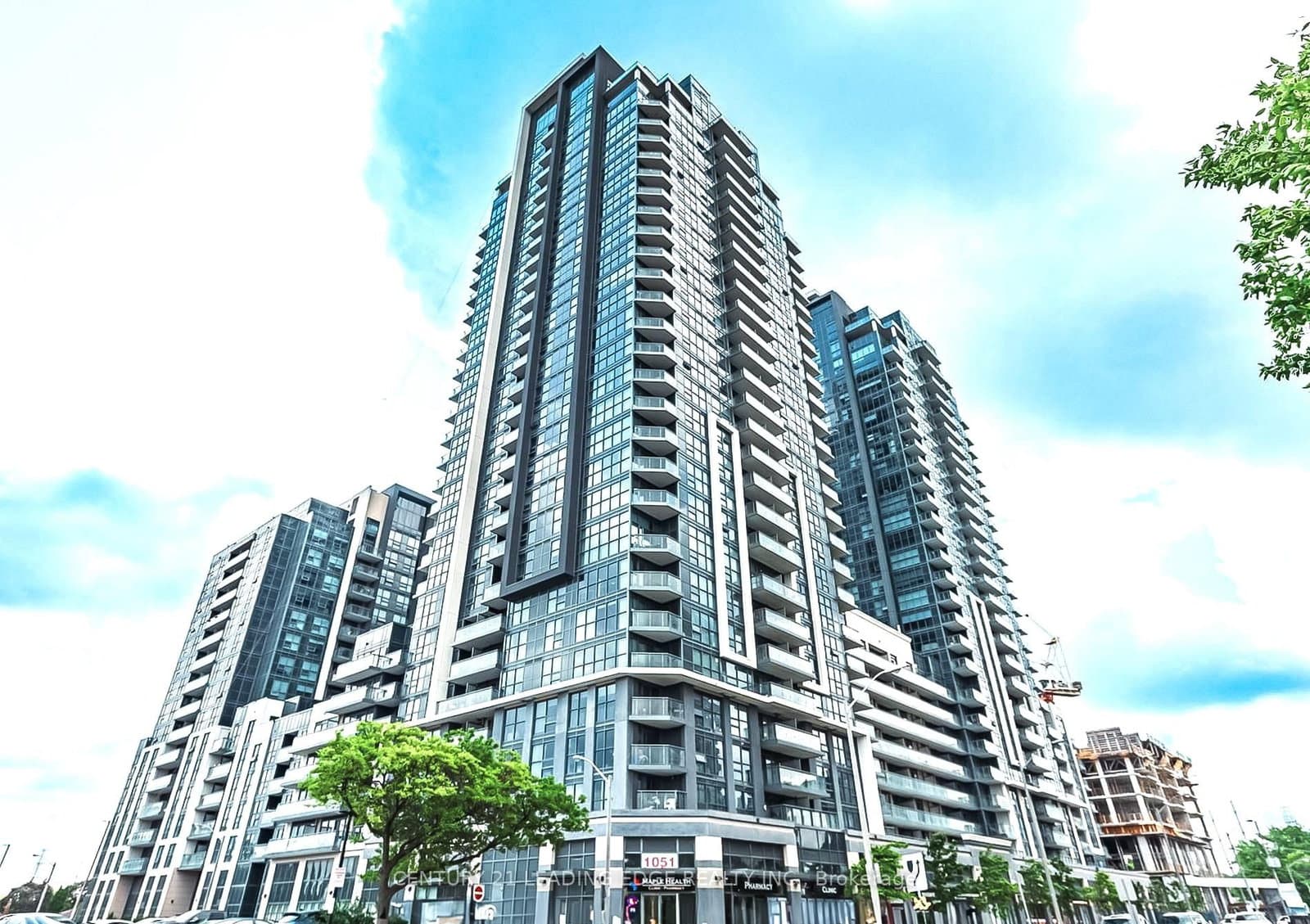 #711 - 30 Meadowglen Place