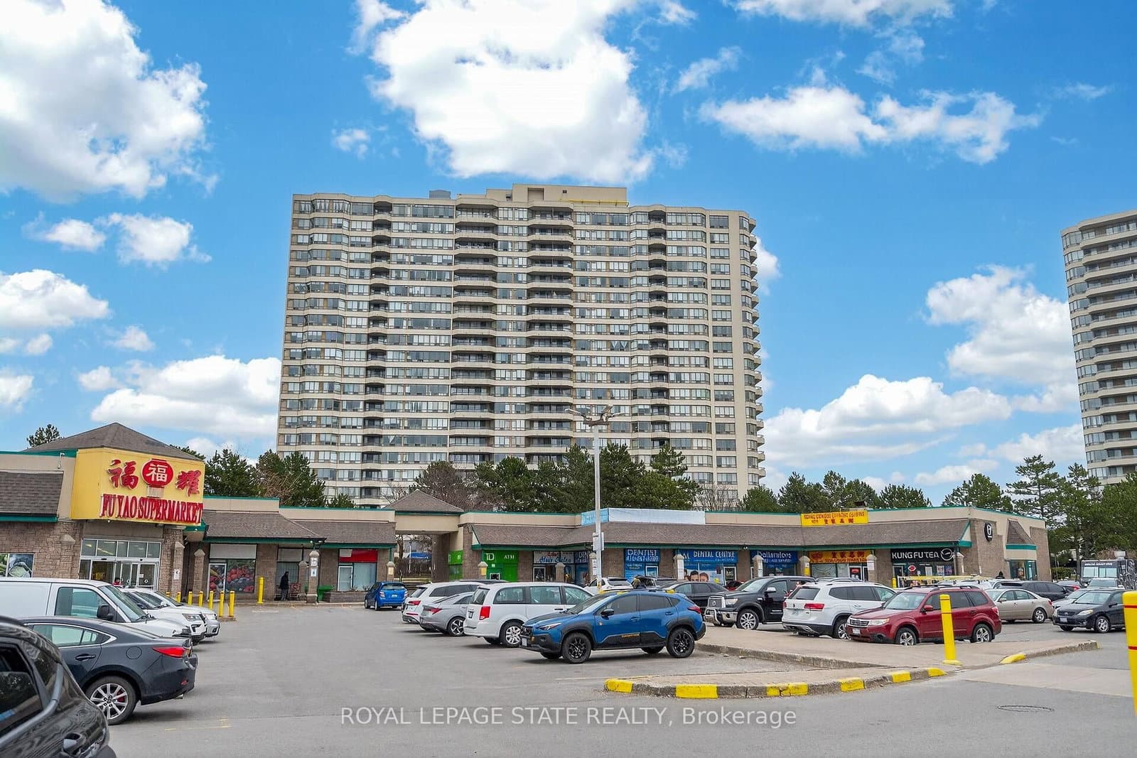 3 Greystone Walk Drive, Unit 1918