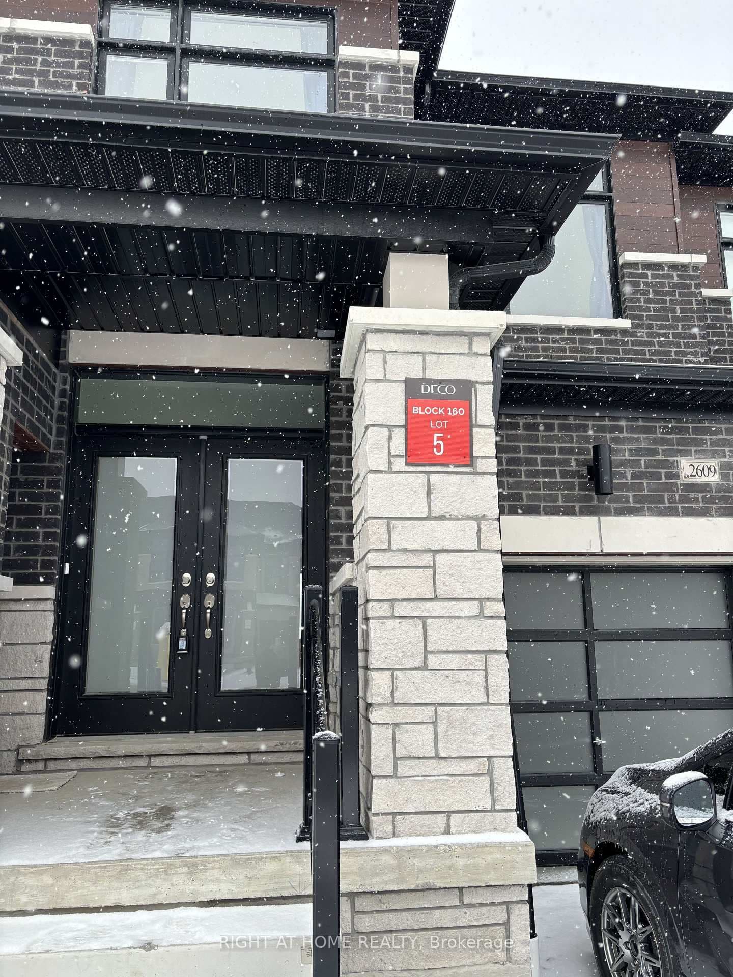 2609 Hibiscus Drive W