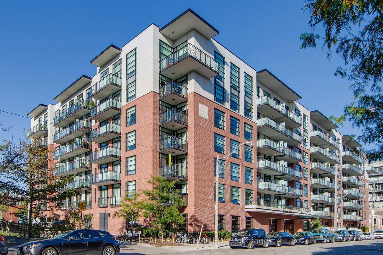 #533 - 88 Colgate Avenue