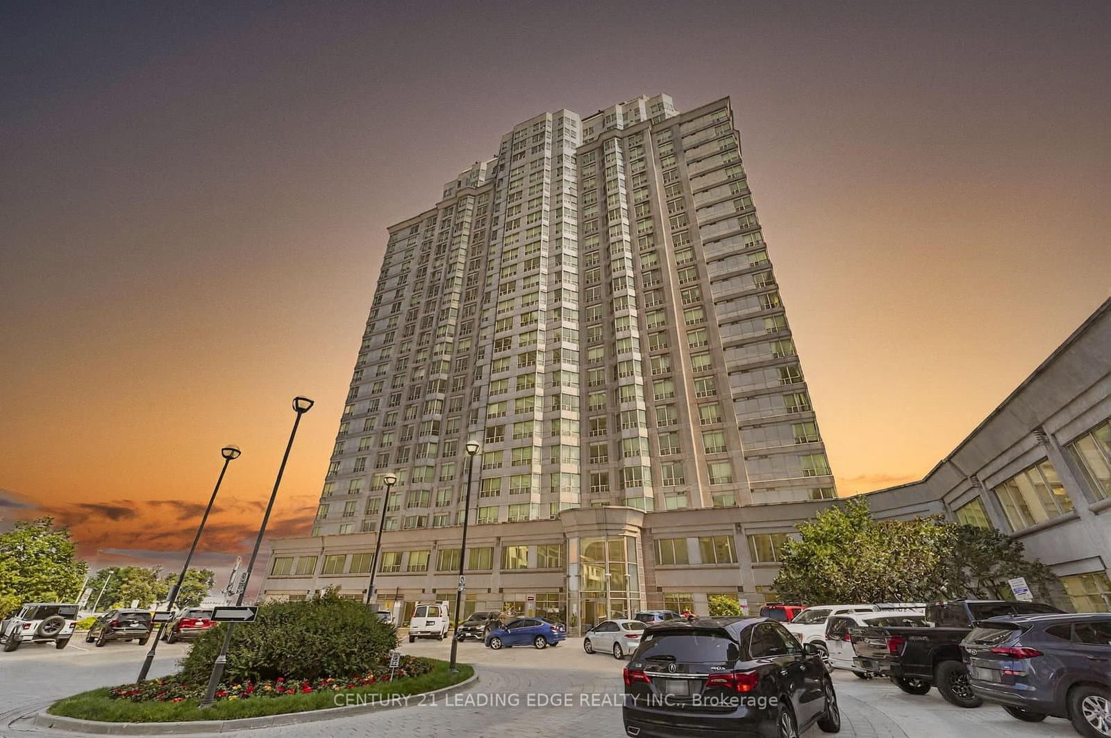 #1609 - 11 Lee Centre Drive