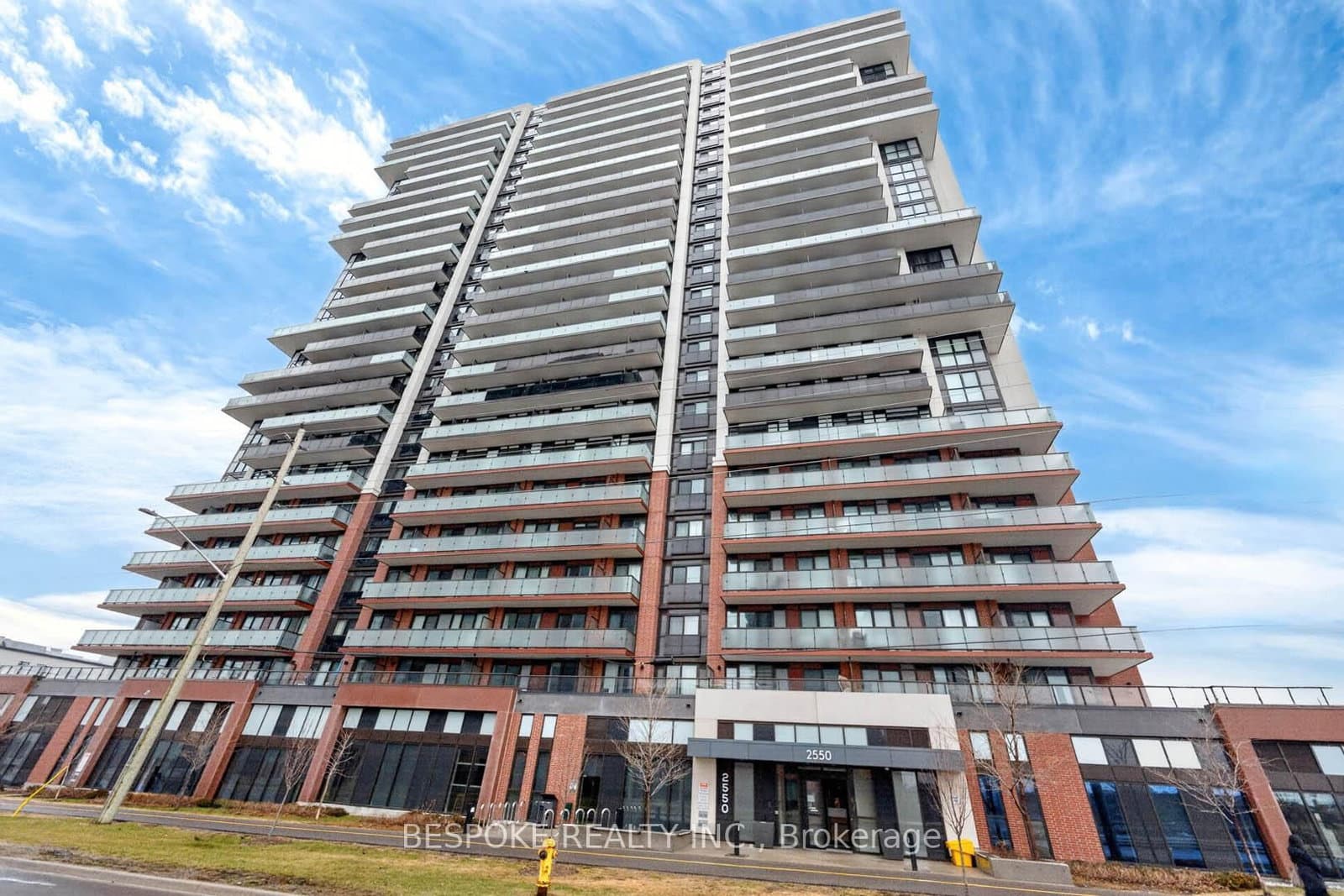 #612 - 2550 Simcoe Street N
