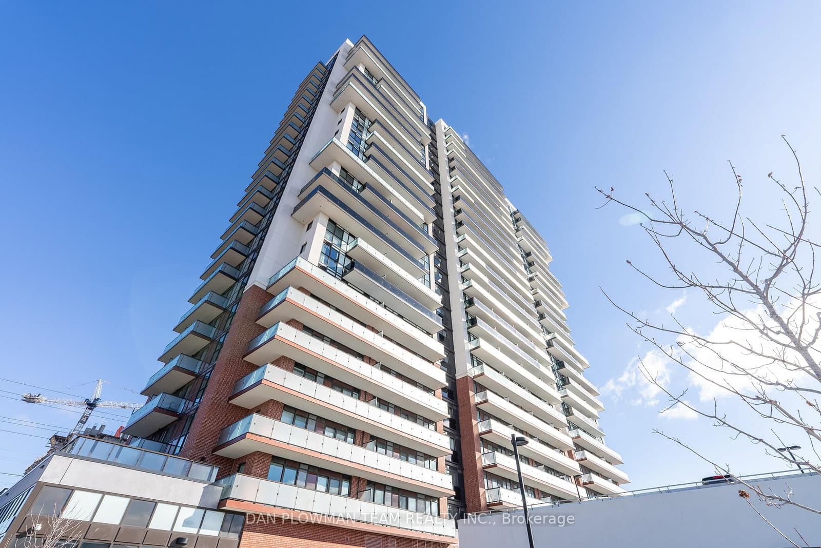 #1121 - 2550 Simcoe Street N