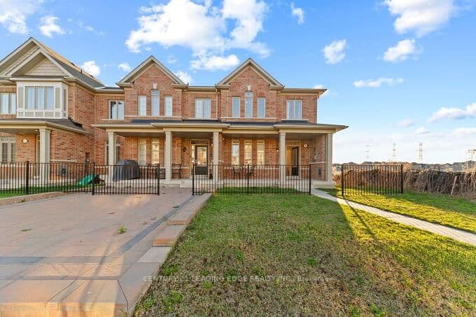 1118 Church Street N