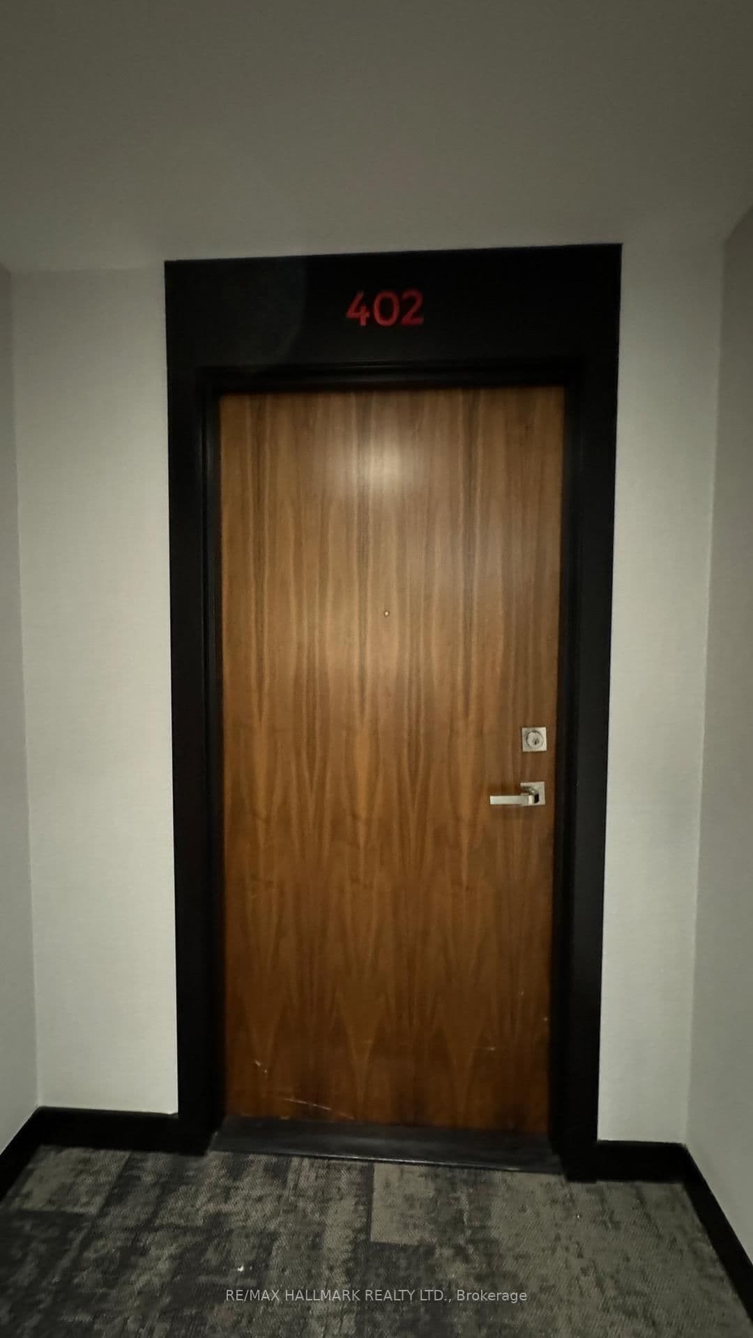 15 Baseball Place, Unit 402