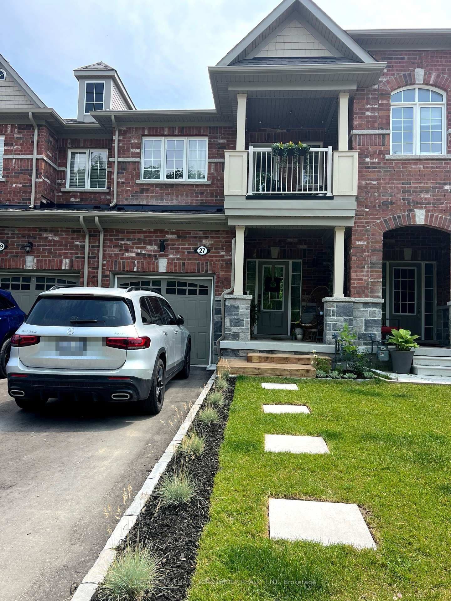 27 Anne Pegg Crescent