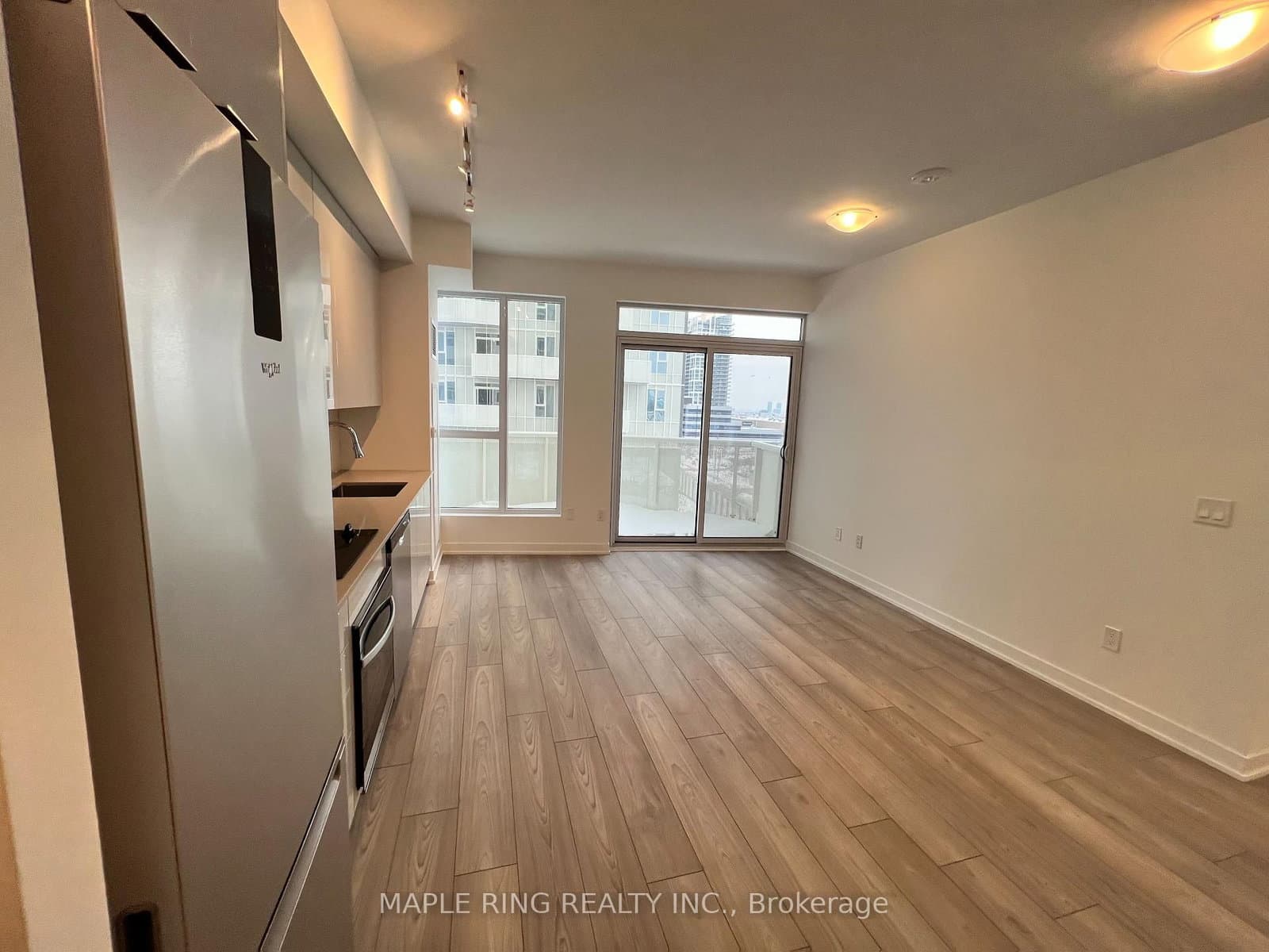 498 Caldari Road, Unit 722