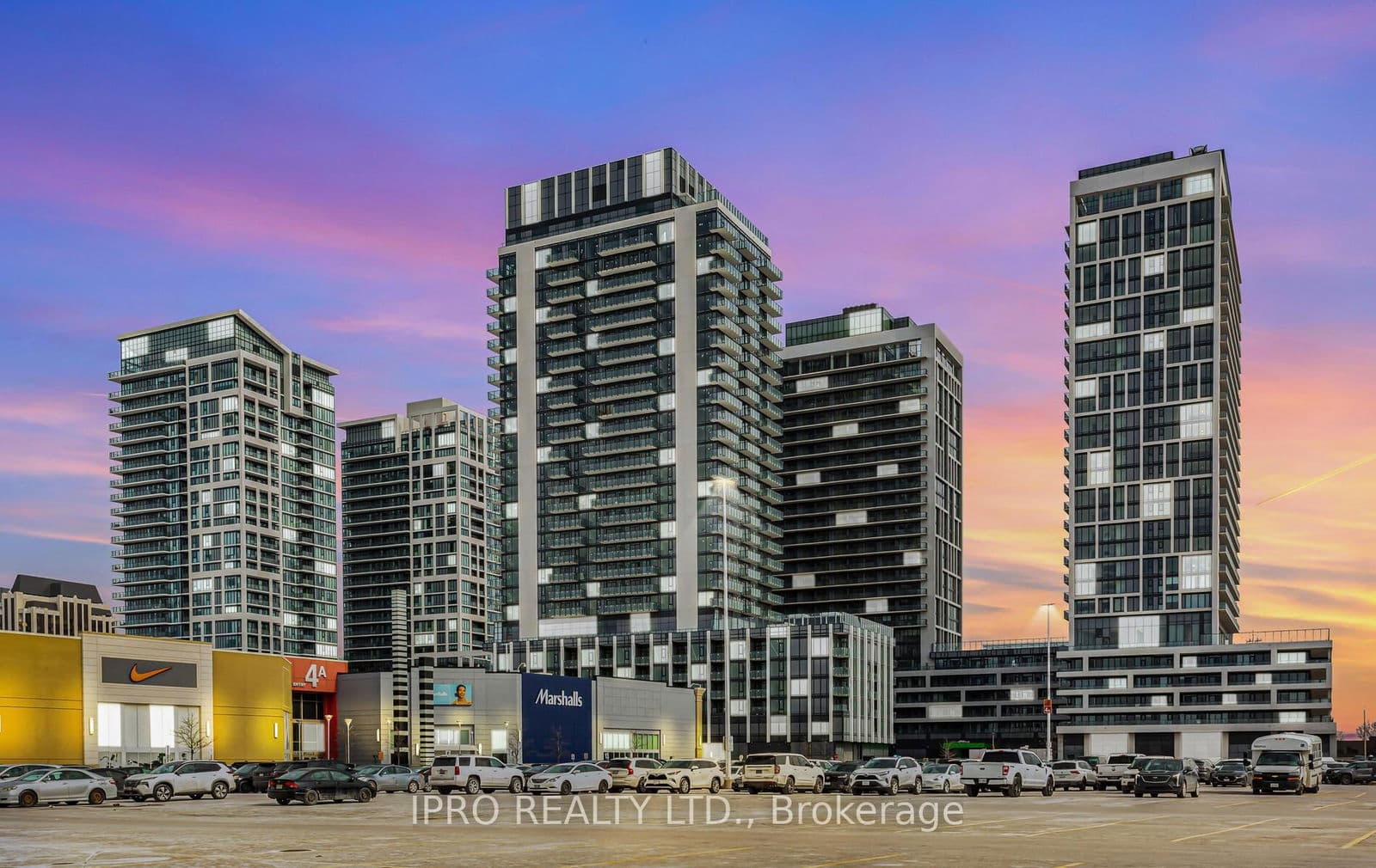 8960 Jane Street, Unit 1201