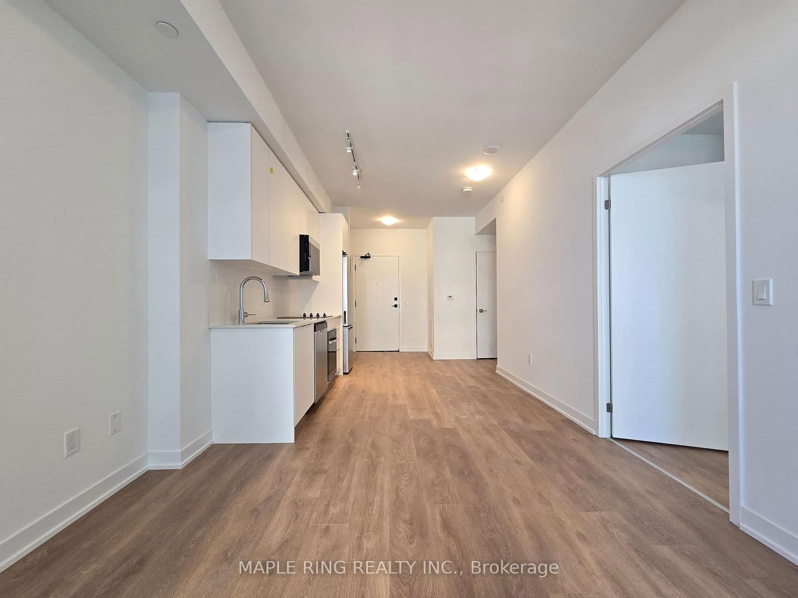 10 Abeja Street, Unit 1317