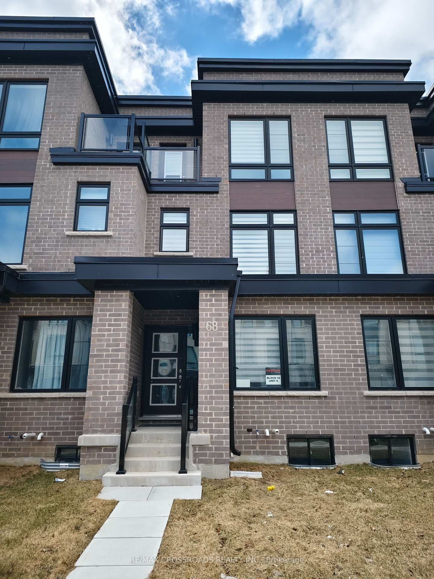 68 Stauffer Crescent