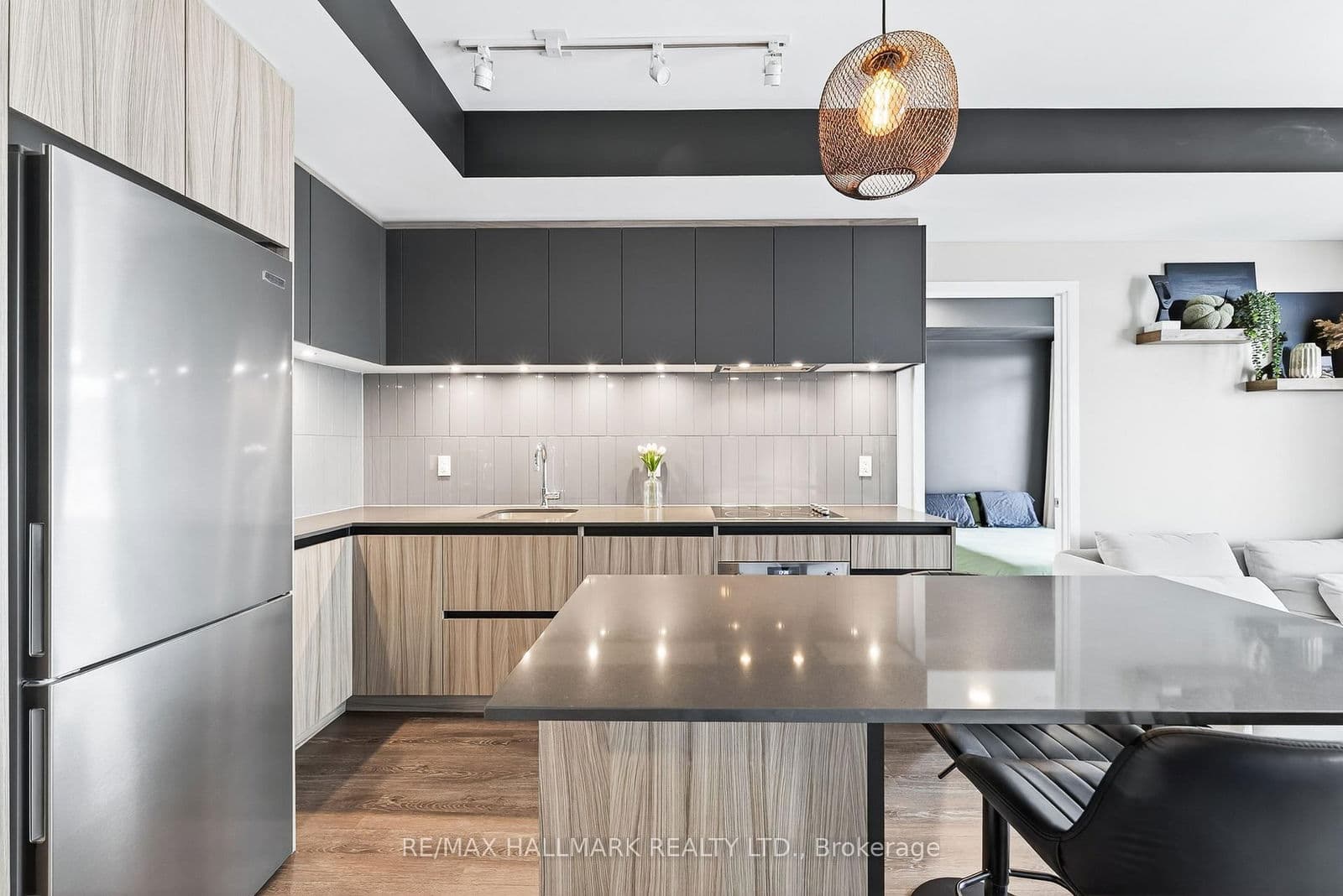 7950 Bathurst Street, Unit 901