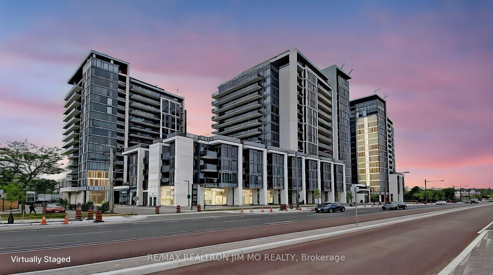 9600 Yonge Street, Unit PH3