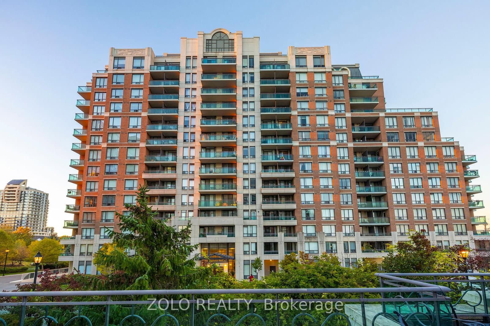 #1212 - 350 Red Maple Road