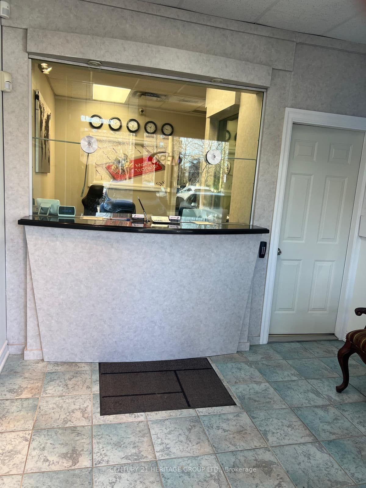 #B23 - 7378 Yonge Street