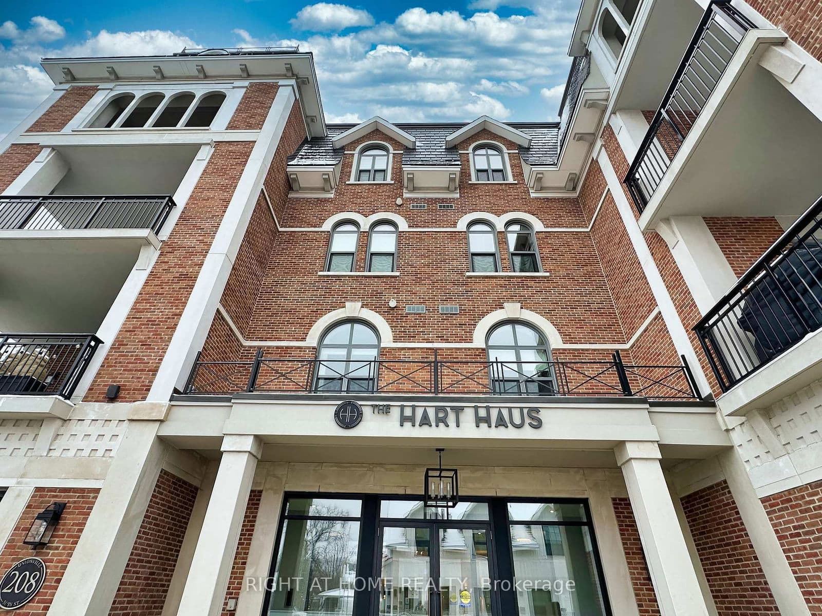 #PH02 - 208 MAIN ST UNIONVILLE Street