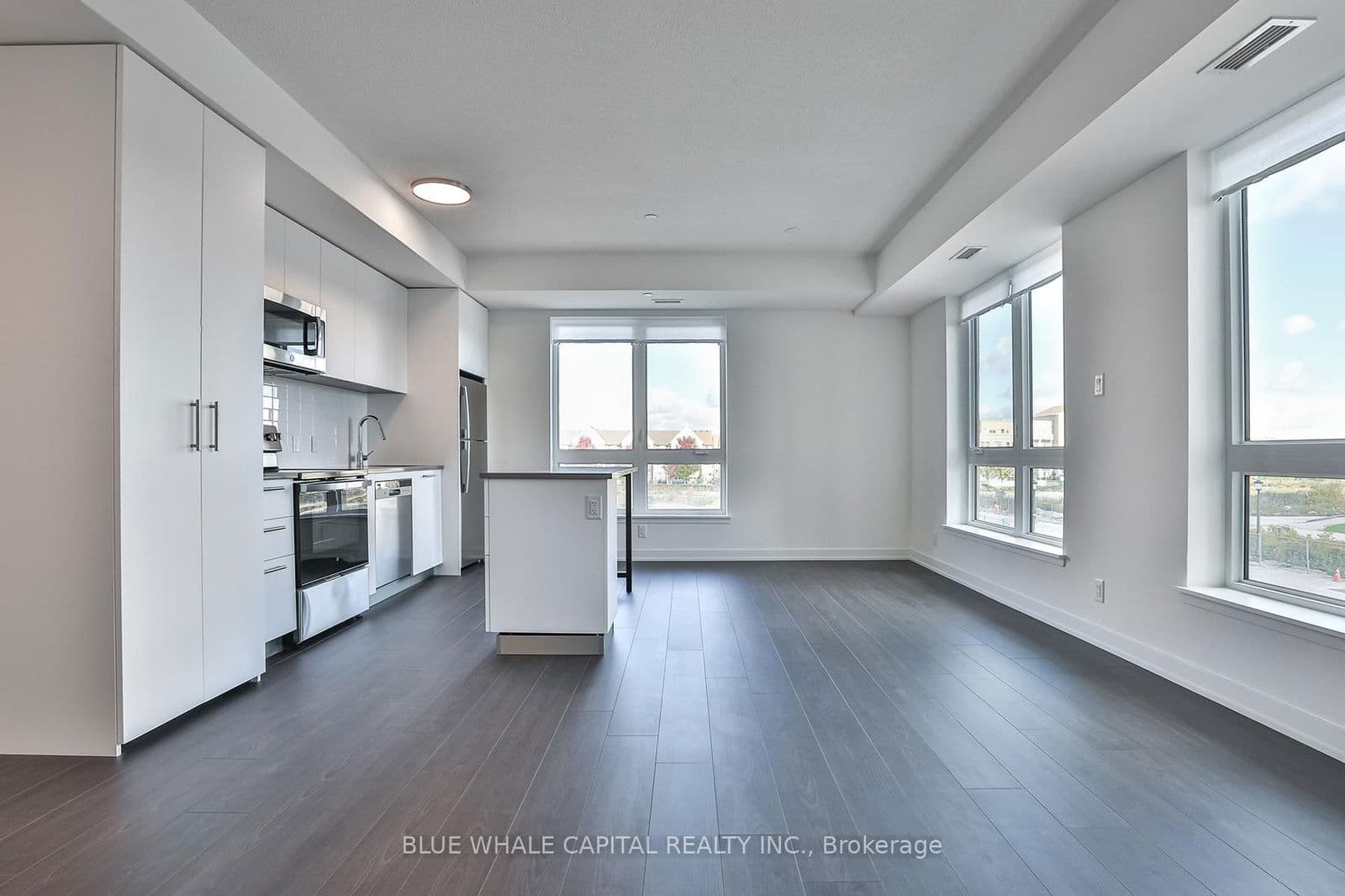 #245 - 101 Cathedral High Street