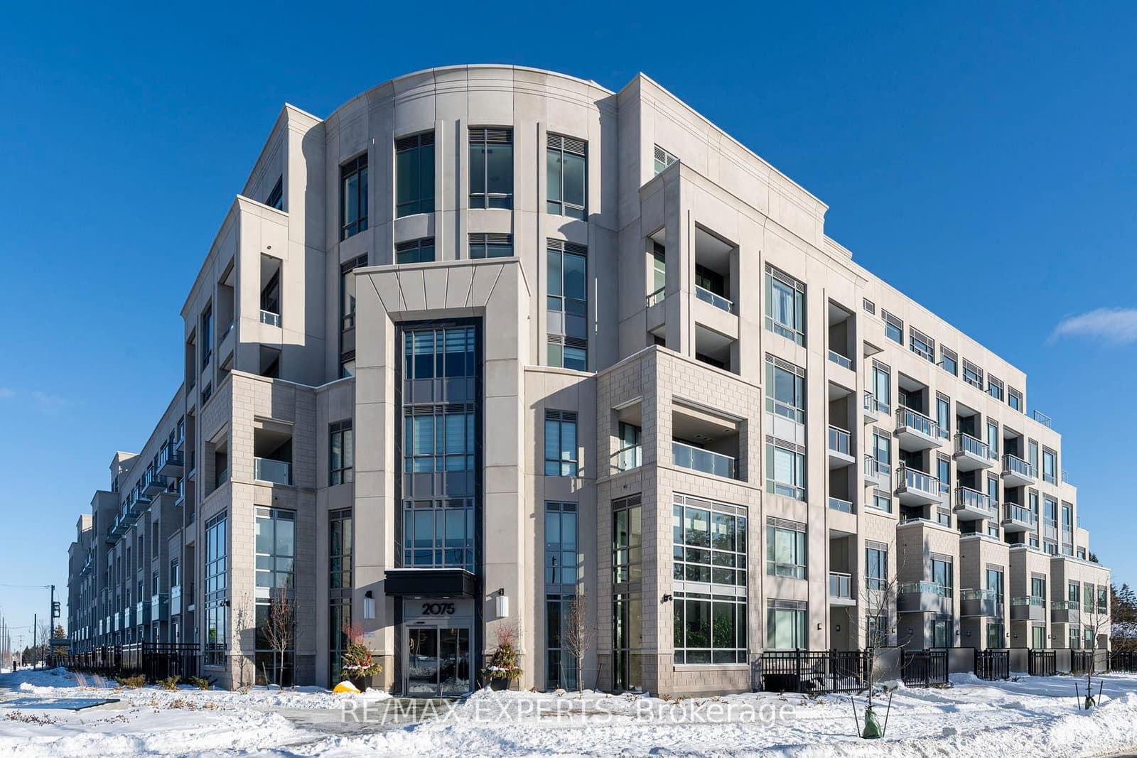 2075 King Road, Unit 537