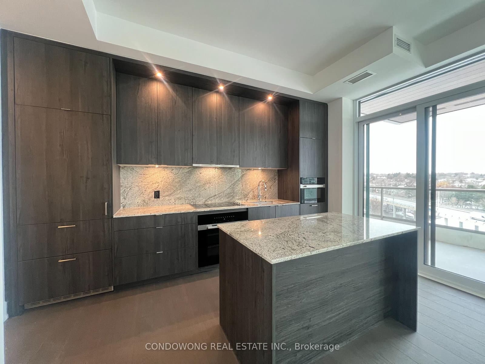 397 Royal Orchard Boulevard, Unit 809