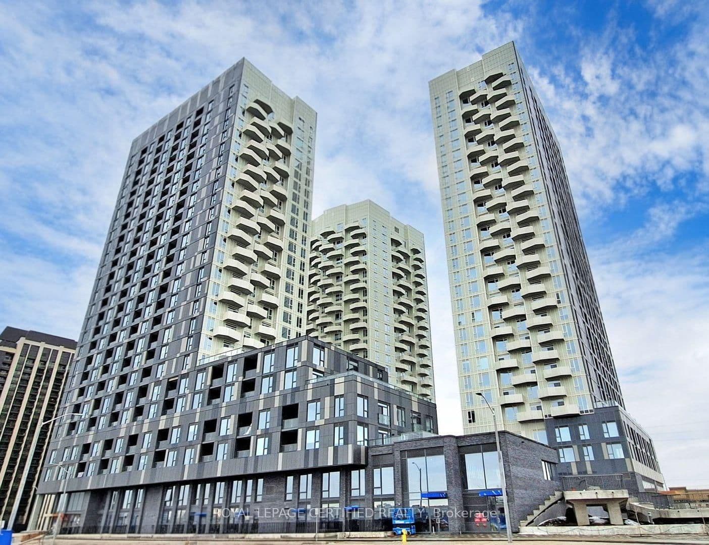 498 Caldari Road, Unit 1223