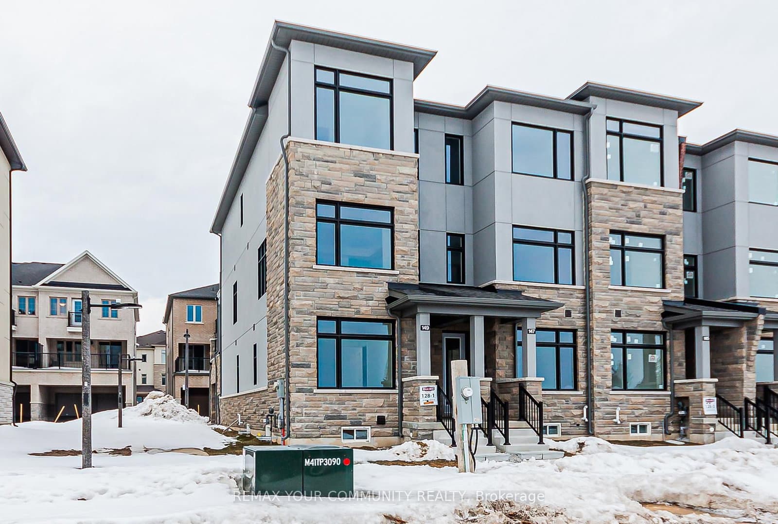 149 BERCZY GREEN Drive