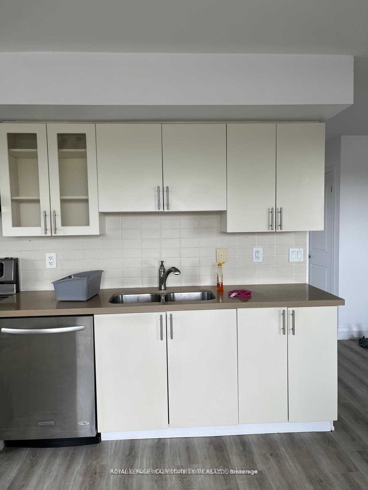 #317 - 75 Norman Bethune Avenue