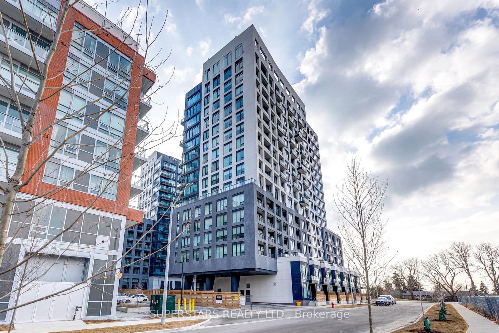 #1211W - 3 Rosewater Street