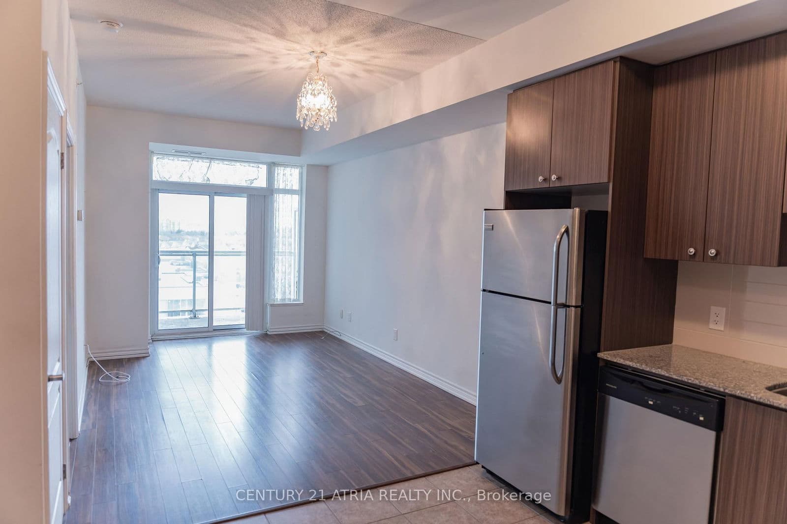 #902 - 8323 Kennedy Road