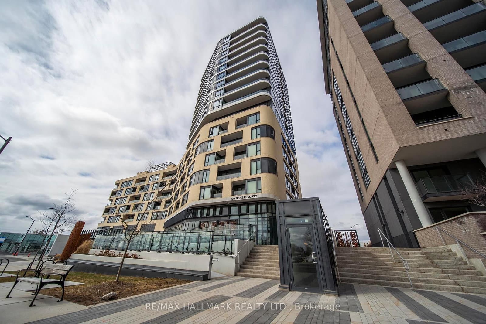 #1506 - 120 Eagle Rock Way