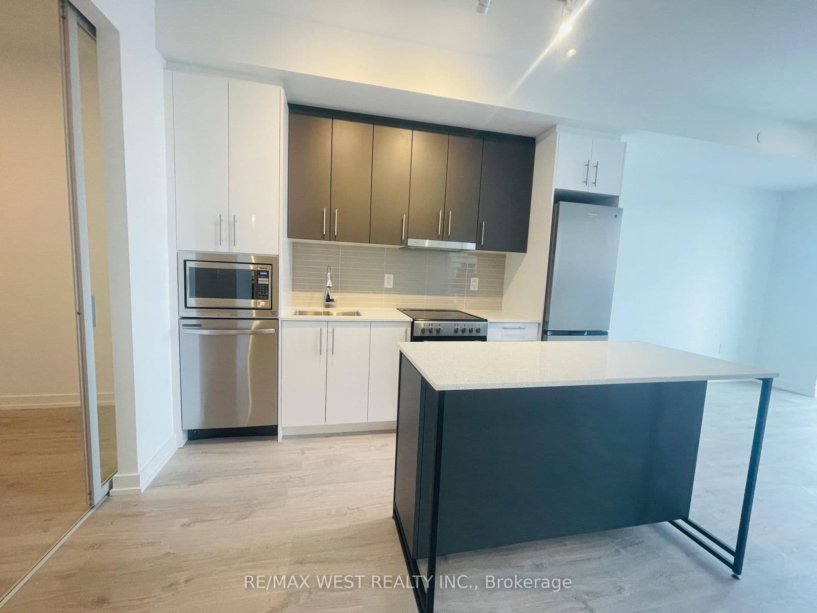 9763 MARKHAM Road, Unit 908