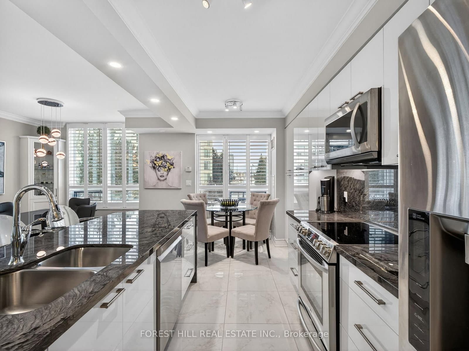 #206 - 100 Promenade Circle