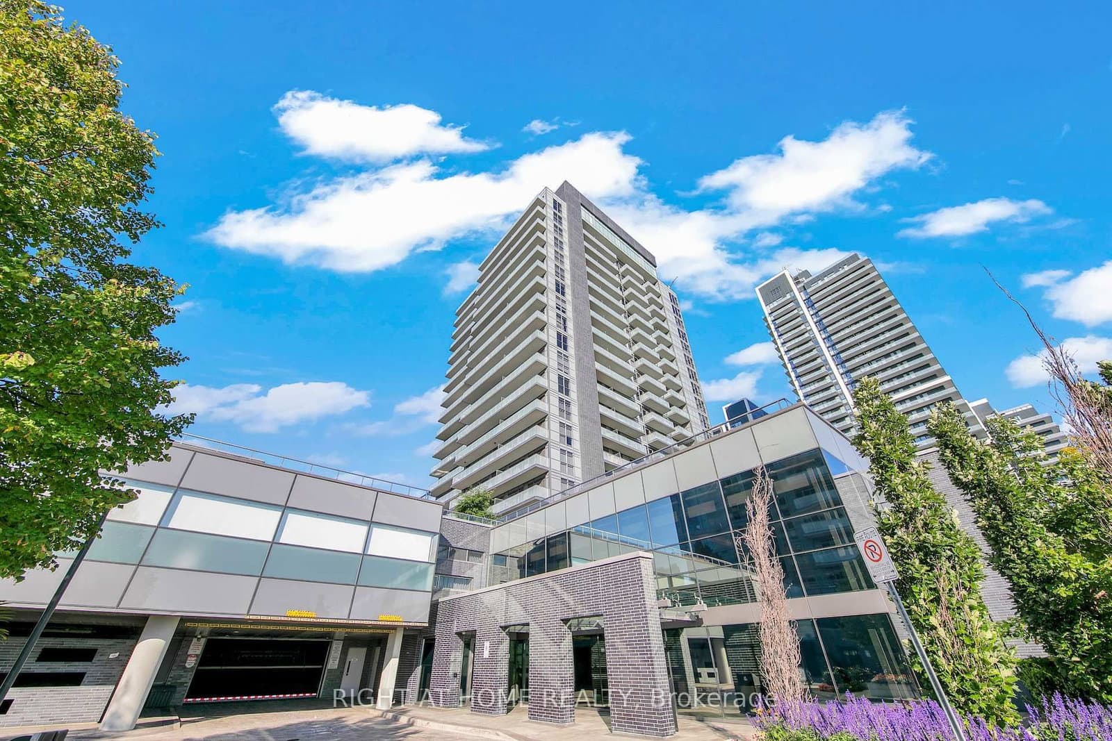 #903 - 65 Oneida Crescent